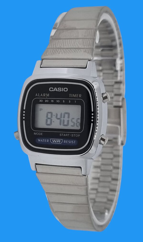 Reloj Casio LA670WA-1VT